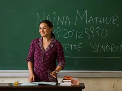 5 Puisi untuk Hari Guru yang Menyentuh Hati