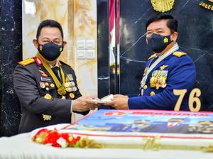 Kapolri: TNI-Polri Salah Satu Pilar Utama Hadapi Pandemi Covid-19