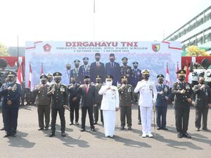 Khofifah Apresiasi Bantuan TNI Bawa Jatim Bebas dari Level 4