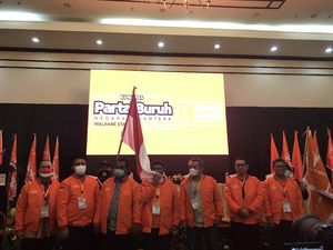 Menyambut Kehadiran Partai Buruh Menyambut Kehadiran Partai Buruh