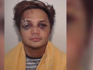 Penampakan Predator Seks Reynhard Sinaga Babak Belur Dihajar Napi Lain Penampakan Predator Seks Reynhard Sinaga Babak Belur Dihajar Napi Lain