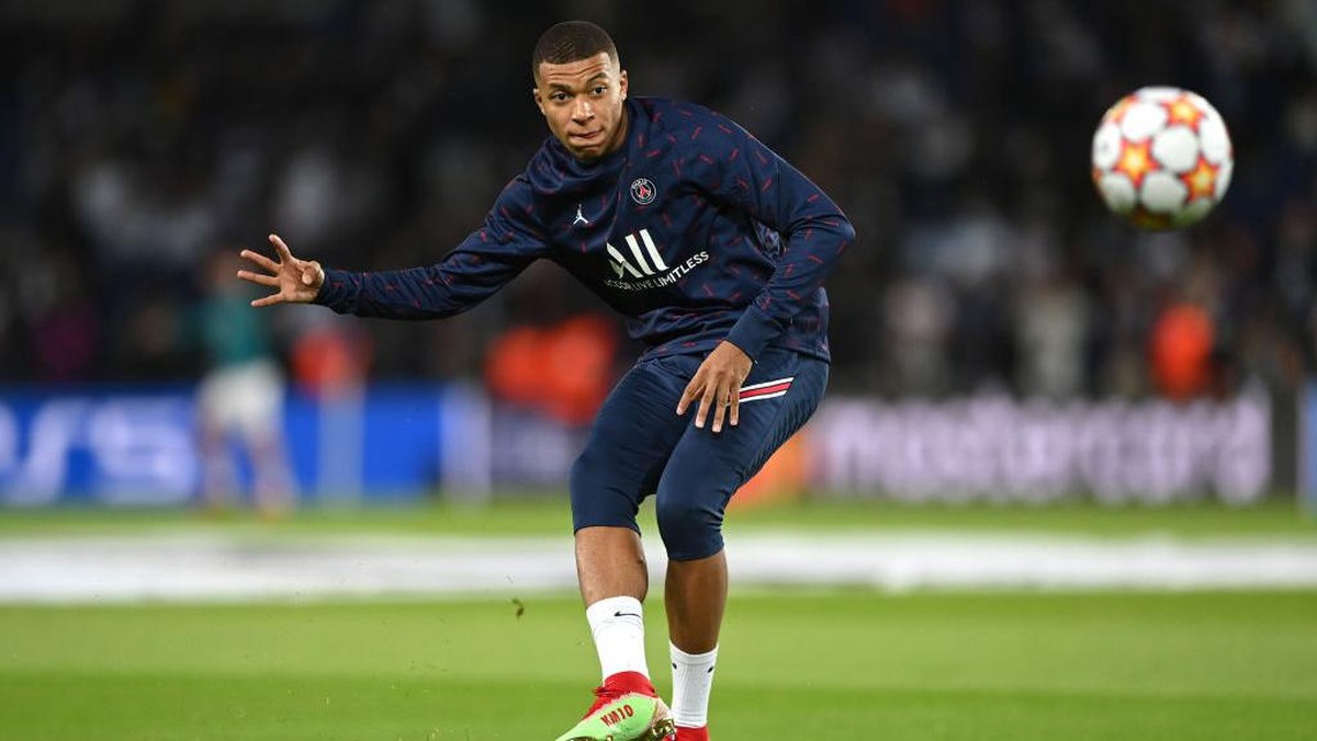 PSG terus berusaha mempertahankan Kylian Mbappe. (Foto: Getty Images/Shaun Botterill)