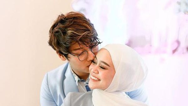 7 Momen Lesti Kejora Pamer Baby Bump, Makin Cantik dan Glowing