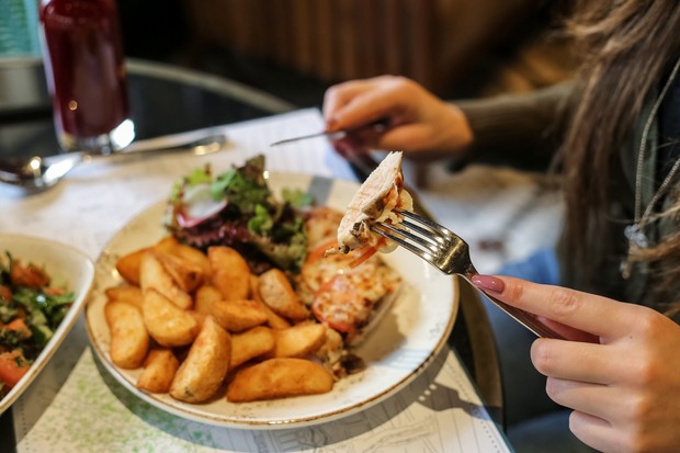 Makanan protein untuk diet sehat