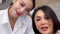 Potret Yuni Shara Elus-elus Perut Nagita Slavina