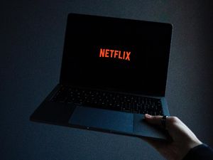 Netflix Umumkan 7 Serial dan Film Terbaru pada Netflix Geeked Week 2024 Netflix Umumkan 7 Serial dan Film Terbaru pada Netflix Geeked Week 2024