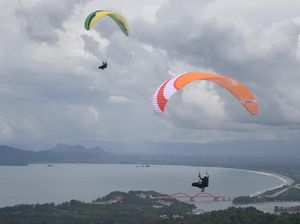 PON Papua: Cabor Paralayang Raih Rekor MURI, NTB Raih Emas Kedua PON Papua: Cabor Paralayang Raih Rekor MURI, NTB Raih Emas Kedua