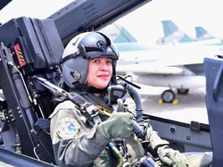 Dosen Politik Nilai Sembako Gambar Puan Cara Menaikkan Popularitas!