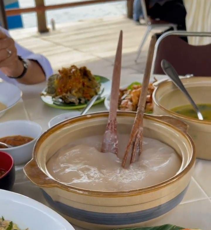 Raffi Ahmad dan Sandiaga Uno Terpikat Kelezatan Papeda, Ini Kata Mereka