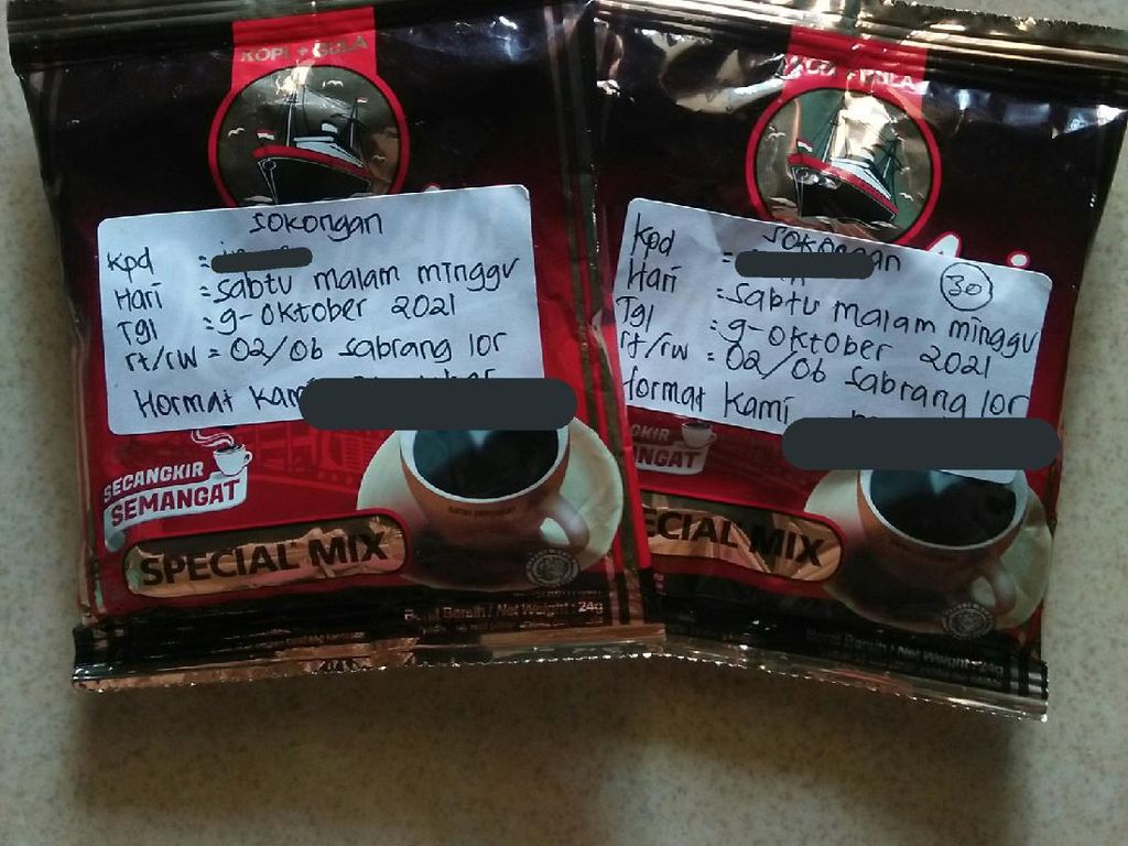 Unik! Pasangan Ini Sebar Undangan Pernikahan Pakai Kopi Kemasan Unik! Pasangan Ini Sebar Undangan Pernikahan Pakai Kopi Kemasan