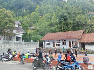 Cerita Warga Ikut Cari Mother of Satan di Gunung Ciremai