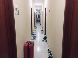 Tiba di Mimika, Tim Bola Tangan DKI Putri Kekurangan Kamar