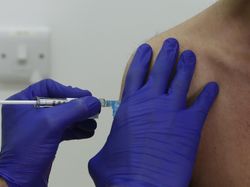 Apa Saja Efek Samping Vaksin Zifivax?