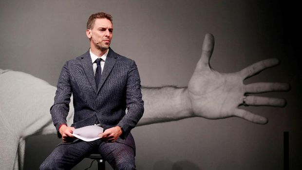 Basketball - Pau Gasol Press Conference - Theatre Liceu, Barcelona, Spain - October 5, 2021  Pau Gasol during the press conference  REUTERS/Albert Gea