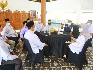 Bupati Banyuwangi Dukung Gerakan Badan Waqaf Indonesia Bupati Banyuwangi Dukung Gerakan Badan Waqaf Indonesia