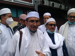Hari Kebebasan Eks Ketum FPI Saat Habib Rizieq Masih di Balik Jeruji