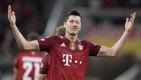 5 gol Robert Lewandowski (Bayern). Foto: AP/Matthias Schrader
