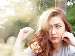 Foto-foto yang Bikin Susah Percaya Kalau Nafa Urbach Berusia 41 Tahun