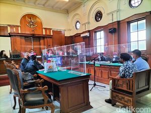 Sidang Kasus Penganiayaan Jurnalis Tempo, Tiga Saksi Redaksi Dihadirkan Sidang Kasus Penganiayaan Jurnalis Tempo, Tiga Saksi Redaksi Dihadirkan