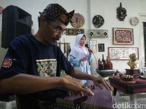17 Pupuh Sunda Beserta Contoh dengan Liriknya