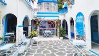Hangout Seru di Kafe Instagramable Berkonsep Santorini Yunani