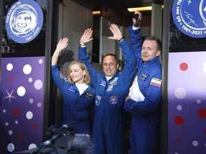 Setelah Taklukkan ISS, Rusia Ingin Bikin Film di Bulan dan Mars