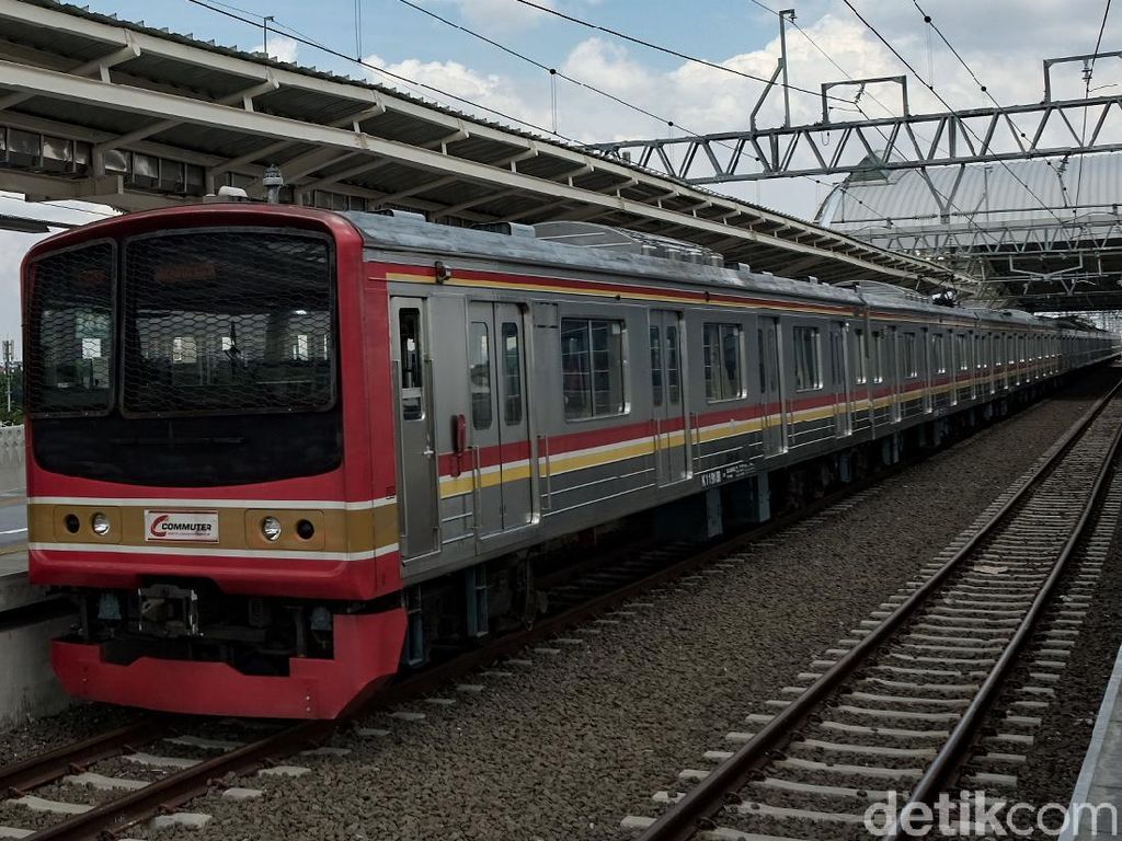 Syarat Naik KRL PPKM Terbaru, Jangan Sampai Salah Ya! Syarat Naik KRL PPKM Terbaru, Jangan Sampai Salah Ya!