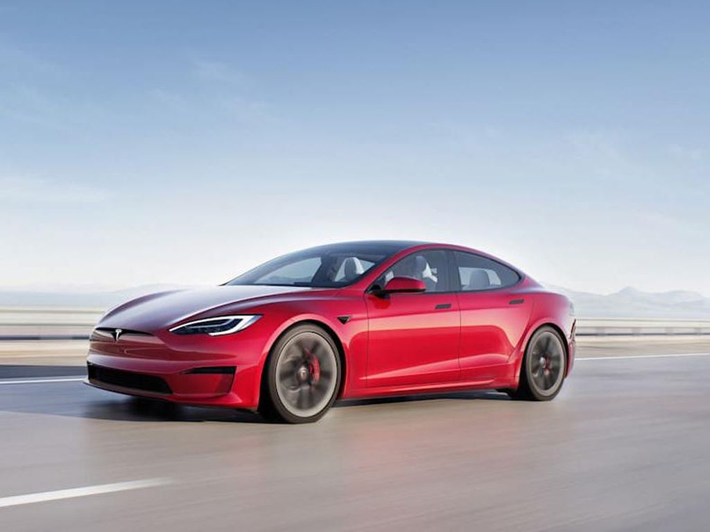 Tesla Hampir Jual 1 Juta Unit Mobil Selama 2021