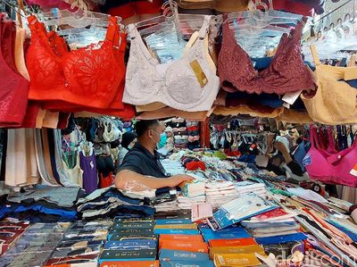 Viral Fatwa Haram Soal Bra, Penjualan BH di Bandung Masih Normal