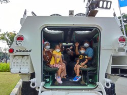 Antusiasme Warga Bawa Keluarga di Hari Terakhir Pameran Alutsista TNI