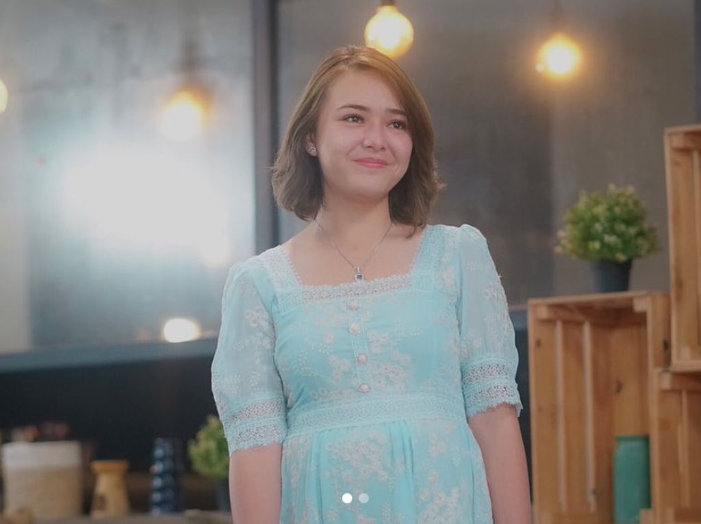 Makan di Warteg, Amanda Manopo Akui Tak Gengsi Makan di Warteg, Amanda Manopo Akui Tak Gengsi