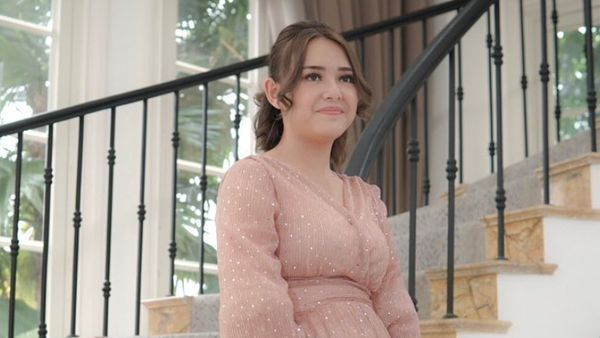 8 Gaya Amanda Manopo Pamer Baby Bump, bak Bumil Cantik