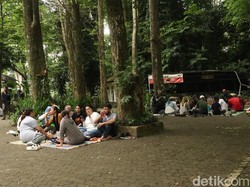 Suasana Botram di Tahura Bandung, Adem dan Nyaman