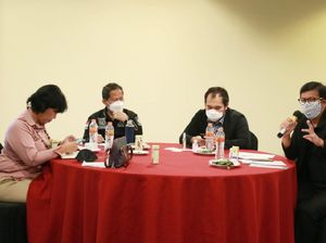 Kemnaker Bahas Perlindungan Ketenagakerjaan bagi Pemain Sepak Bola Kemnaker Bahas Perlindungan Ketenagakerjaan bagi Pemain Sepak Bola