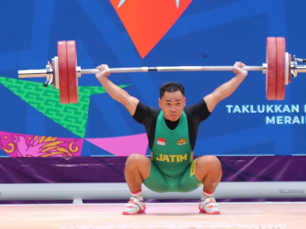 Eko Yuli Terlalu Kuat di PON Papua Eko Yuli Terlalu Kuat di PON Papua