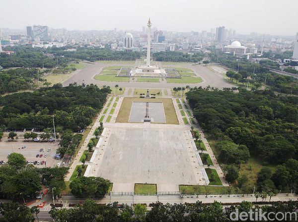 Melihat Kondisi Monas yang Batal Jadi Arena Formula E