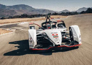 Yang Belum Tau Mobil Formula E, Ini Dia Aksinya Yang Belum Tau Mobil Formula E, Ini Dia Aksinya