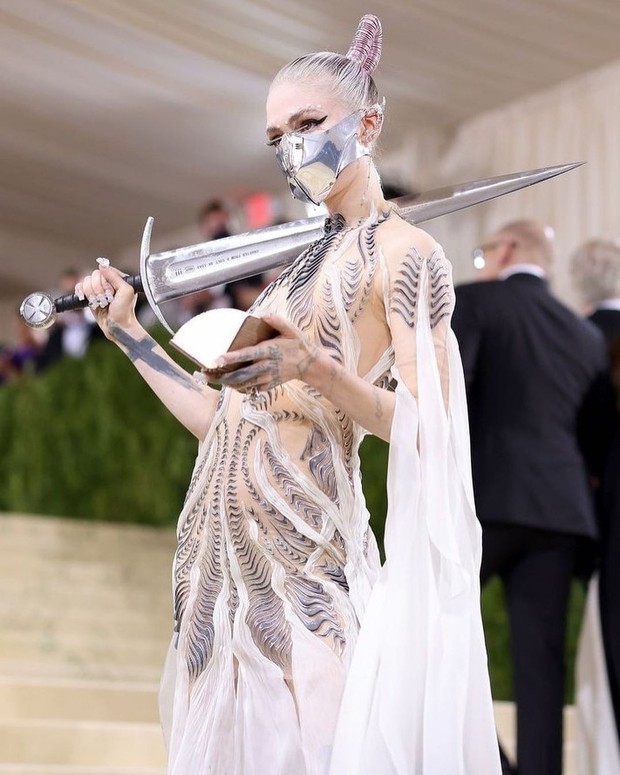 Gaya fashion Grimes, mantan kekasih Elon Musk/Foto: instagram.com/grimes gaya fashion Grimes