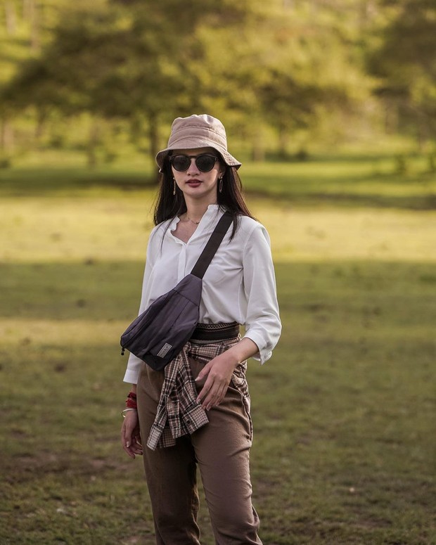 Gaya fashion Sabrina Anggraini/Foto: Instagram.com/Sabrinaanggraini Gaya fashion Sabrina Anggraini