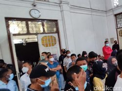 Sidang Suap Nurdin Abdullah Membeludak, Hakim Minta Pengunjung Keluar