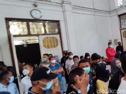 Sidang Suap Nurdin Abdullah Membeludak, Hakim Minta Pengunjung Keluar