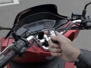 7 Cara Merawat Remote Keyless Motor