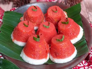 Resep Pembaca: Resep Talam Ubi Merah Putih yang Lembut Legit Resep Pembaca: Resep Talam Ubi Merah Putih yang Lembut Legit