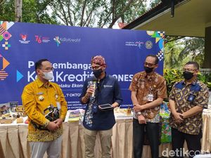 Momen Sandiaga Blusukan Tinjau UMKM Magelang