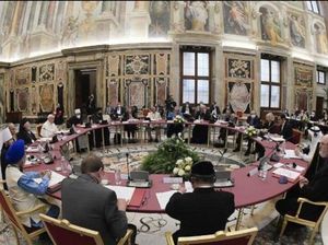 Hadiri Pertemuan di Vatikan, Sekum Muhammadiyah Bicara Peran Penting Guru