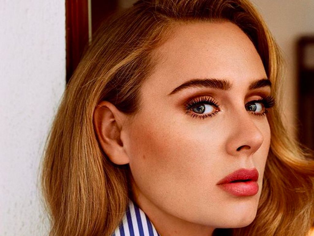 Adele Pastikan Akan Tampil di BRIT Awards 2022