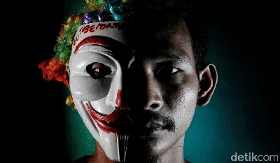 Badut Jalanan Ibu Kota yang Kian Merana