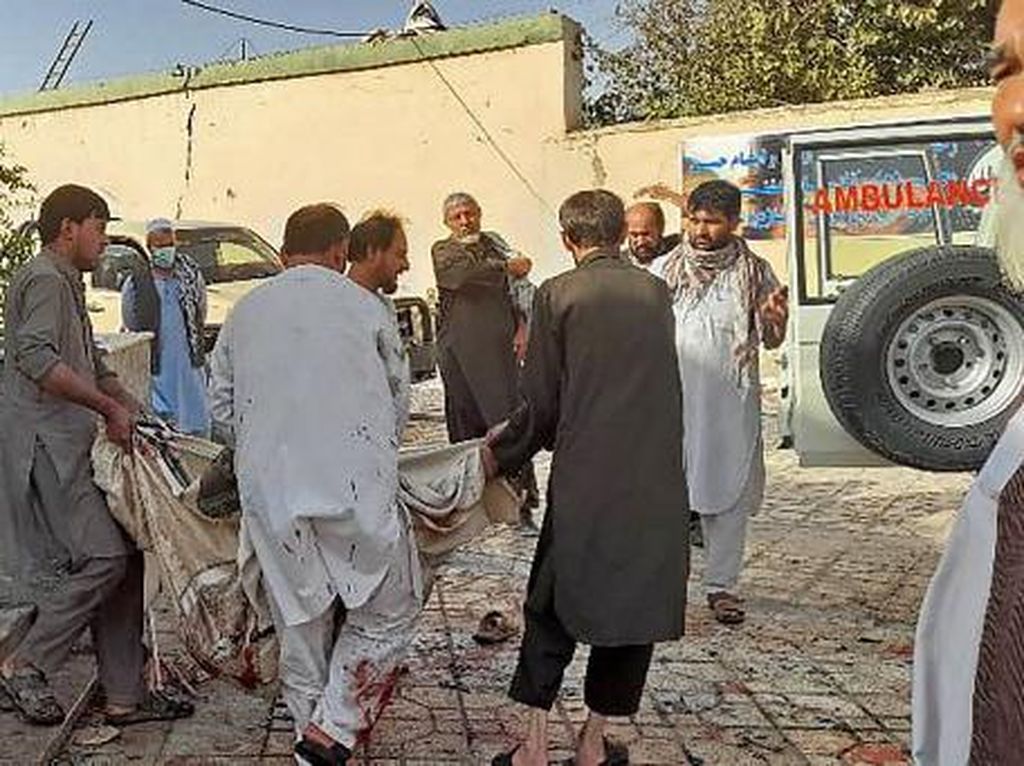 Korban Tewas Akibat Bom Bunuh Diri di Masjid Syiah Afghanistan Jadi 55 Orang