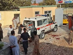 Ledakan Bom Tewaskan 33 Orang di Masjid Afghanistan saat Salat Jumat