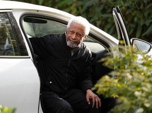 Ekspresi Abdulrazak Gurnah, Bekas Pengungsi Afrika yang Raih Nobel Sastra